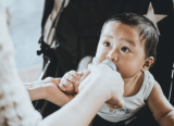 How to Introduce a Bottle to a Breastfed Baby: The Ultimate Guide